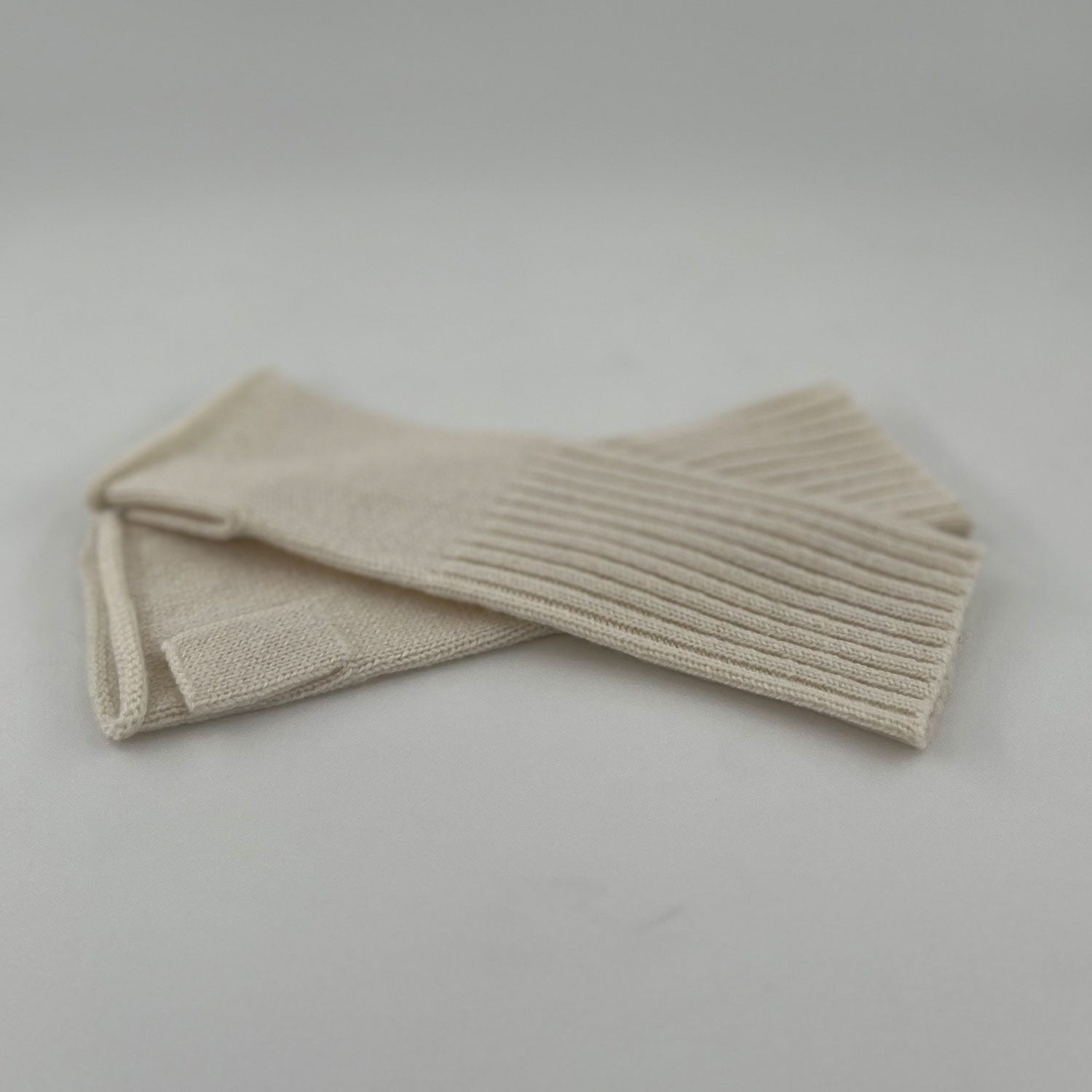 The Fingerless Cashmere Gloves | Cream