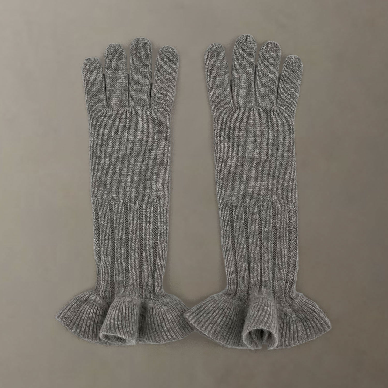 The Ruffle Cashmere Gloves | Heather Grey