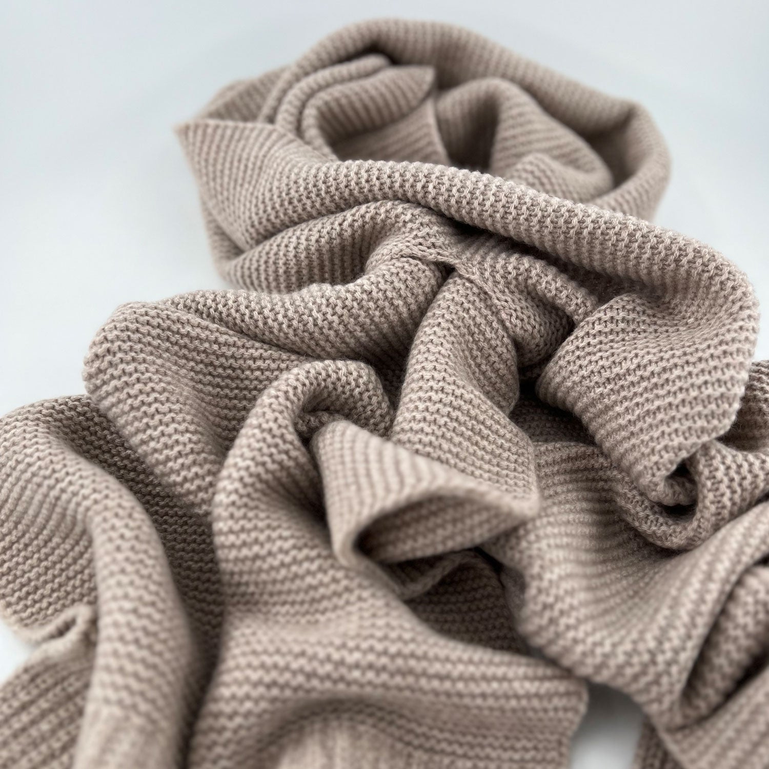 The Cocoon Cashmere Scarf | Heather Oatmeal