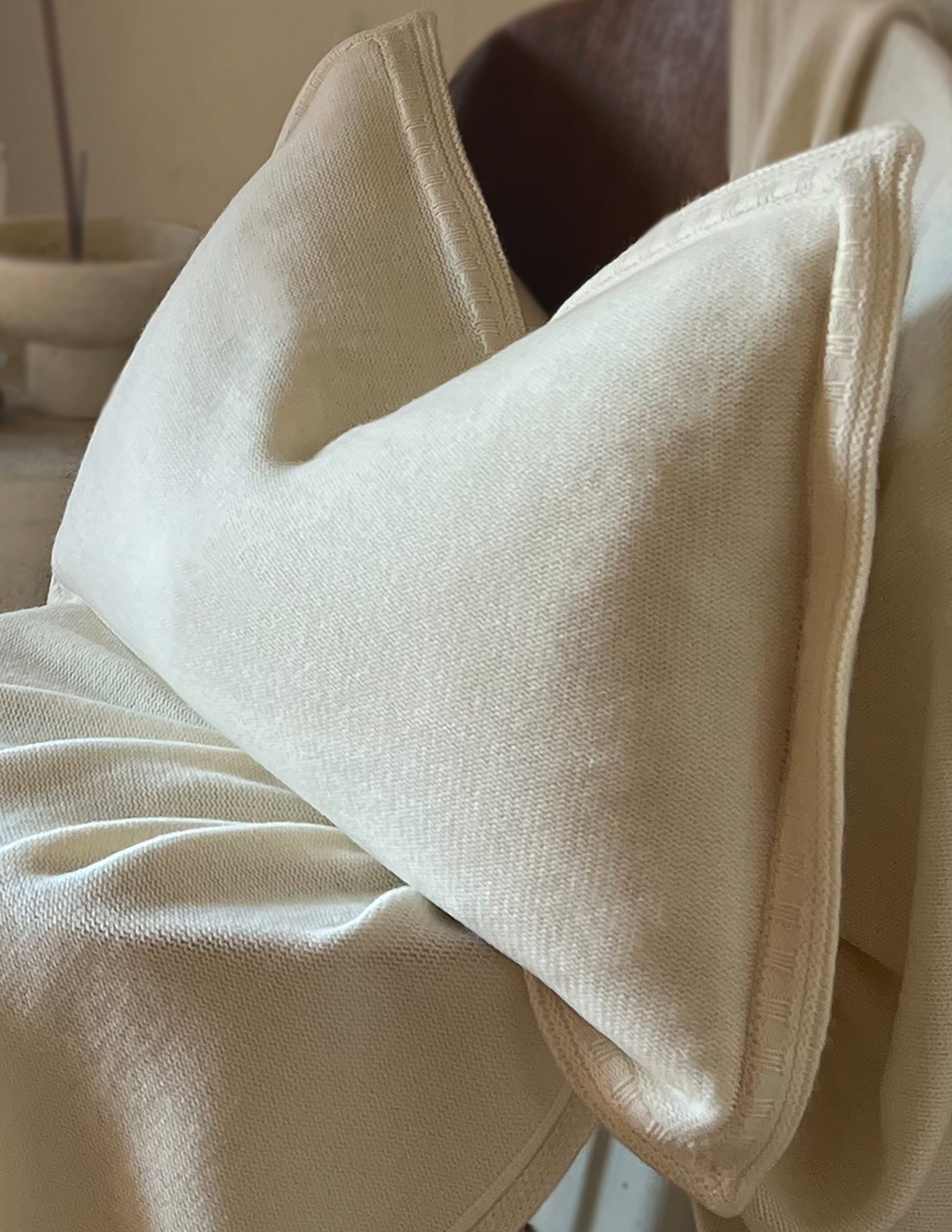 The Montauk Cashmere Pillow | Cream