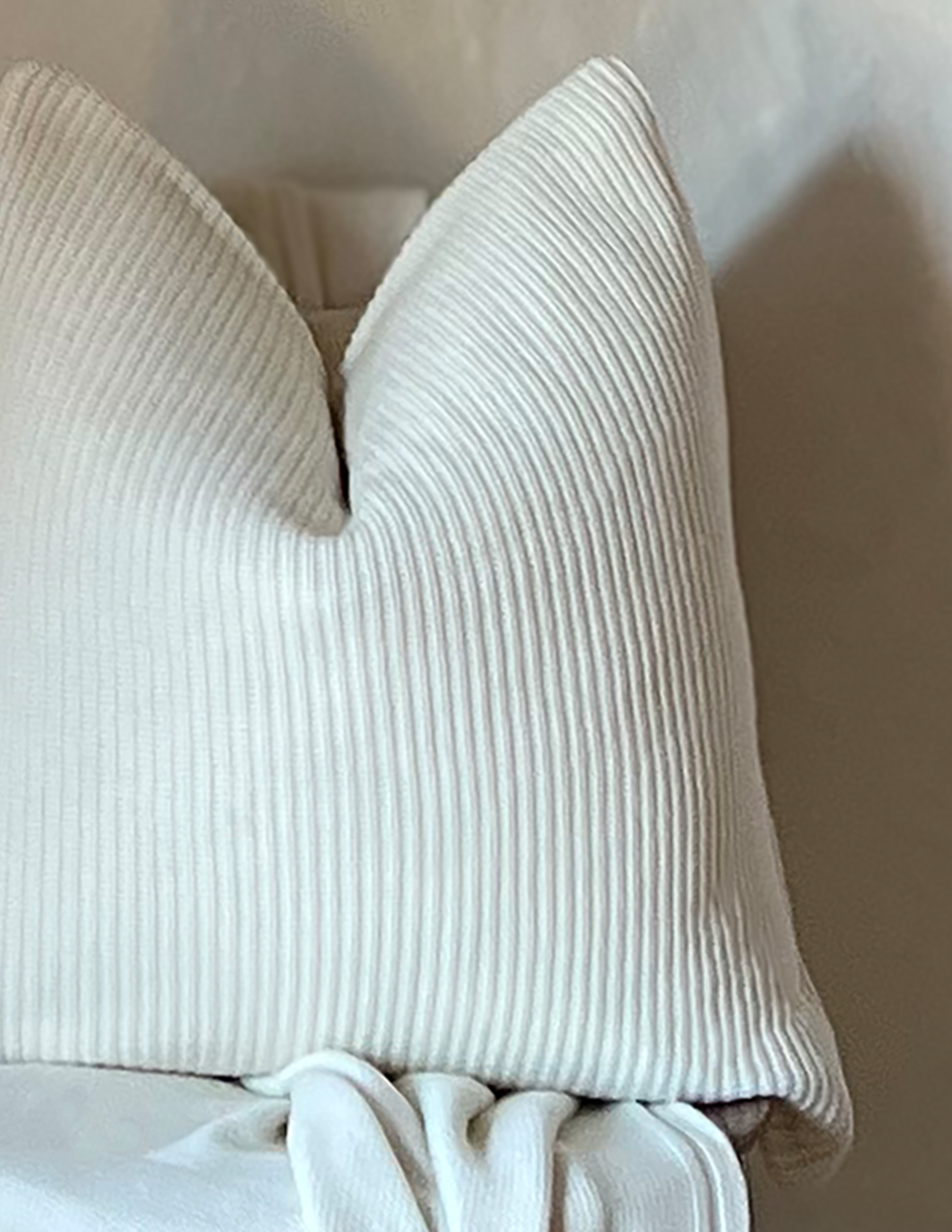 The Hudson Cashmere Pillow | Cream