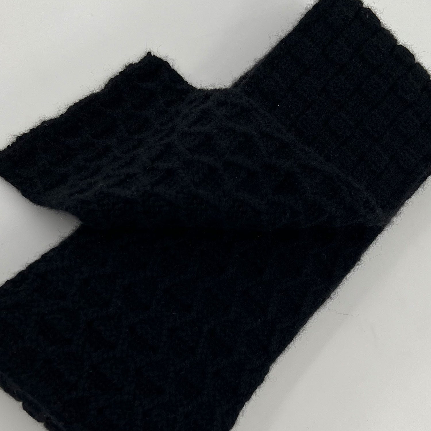 The Roll Cashmere Scarf | Black