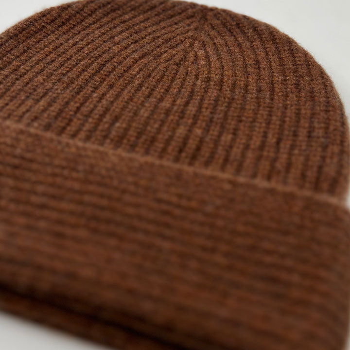 The Cocoon Cashmere Beanie | Heather Cocoa