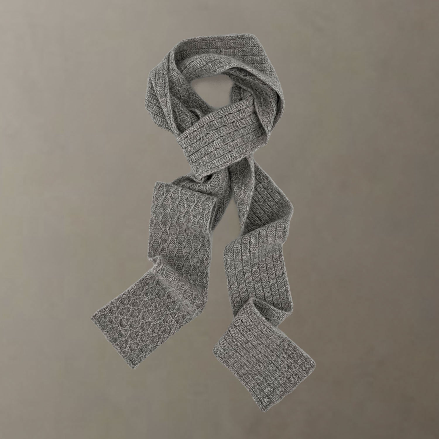 The Roll Cashmere Scarf | Heather Grey