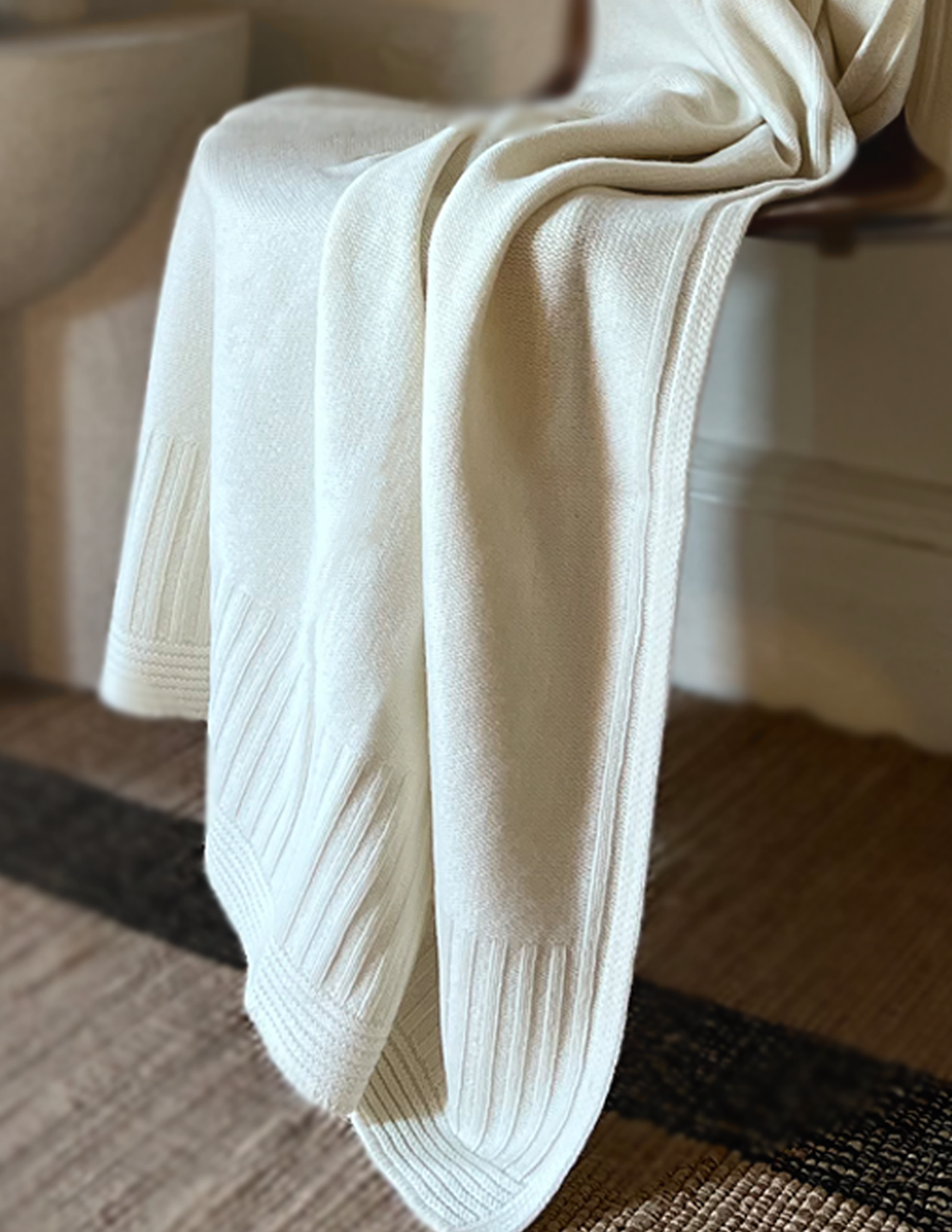 The Aspen Cashmere Throw | Cream