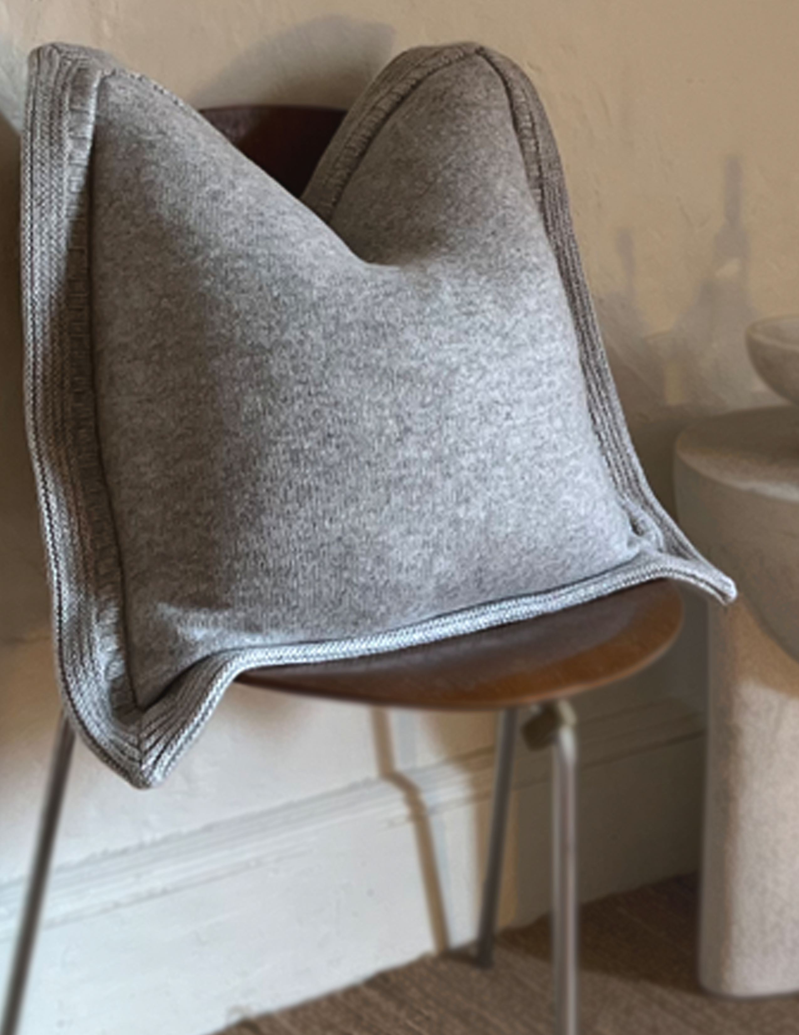 The Aspen Cashmere Pillow | Heather Grey